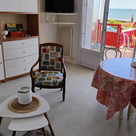 Apartamento Spacious Family Nest Facing The Sea *