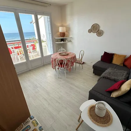 Spacious Family Nest Facing The Sea 公寓 La Baule