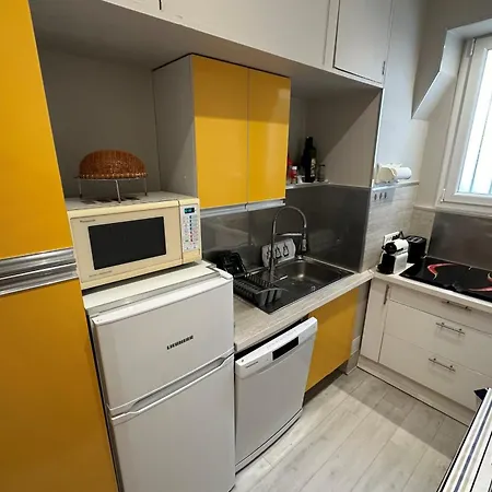 Spacious Family Nest Facing The Sea 公寓