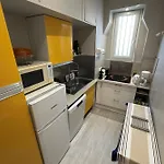 Spacious Family Nest Facing The Sea *