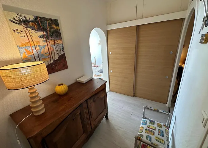 아파트 Spacious Family Nest Facing The Sea *