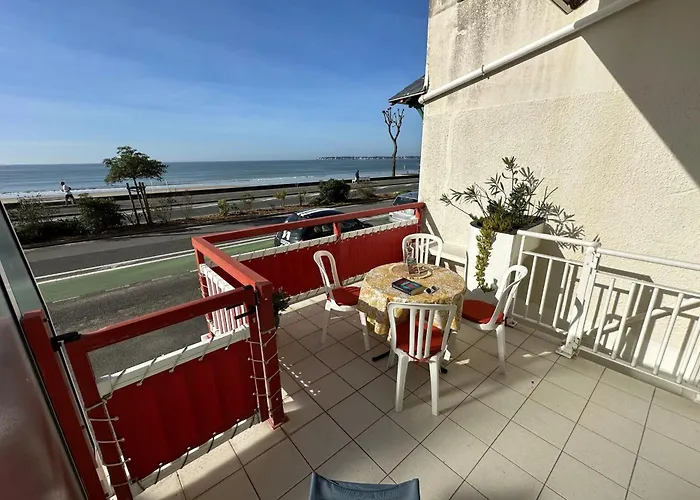 Spacious Family Nest Facing The Sea * La Baule